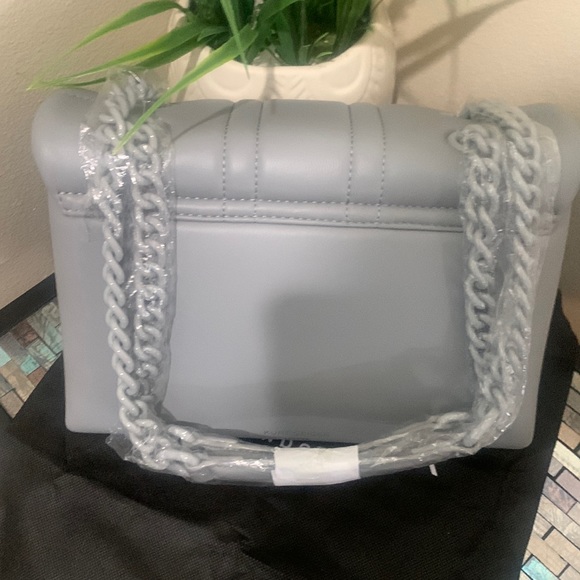 Kurt Geiger London Kensington Union Jack Leather Chain Strap Bag - Picture 3 of 16